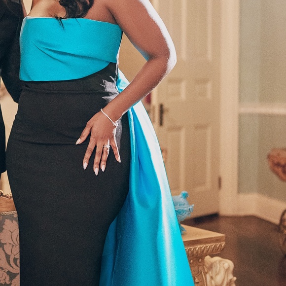 Solace London Kinsley Maxi Dress - Picture 2 of 4